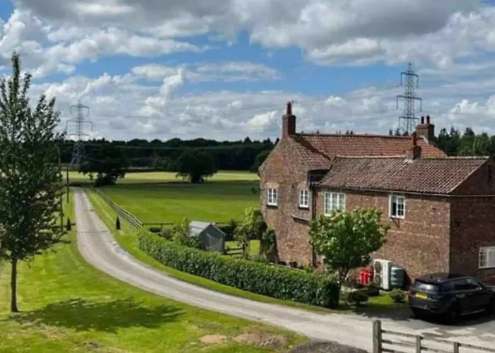 Beech Cottage ~ Close To York ~ Cozy Rural Stay